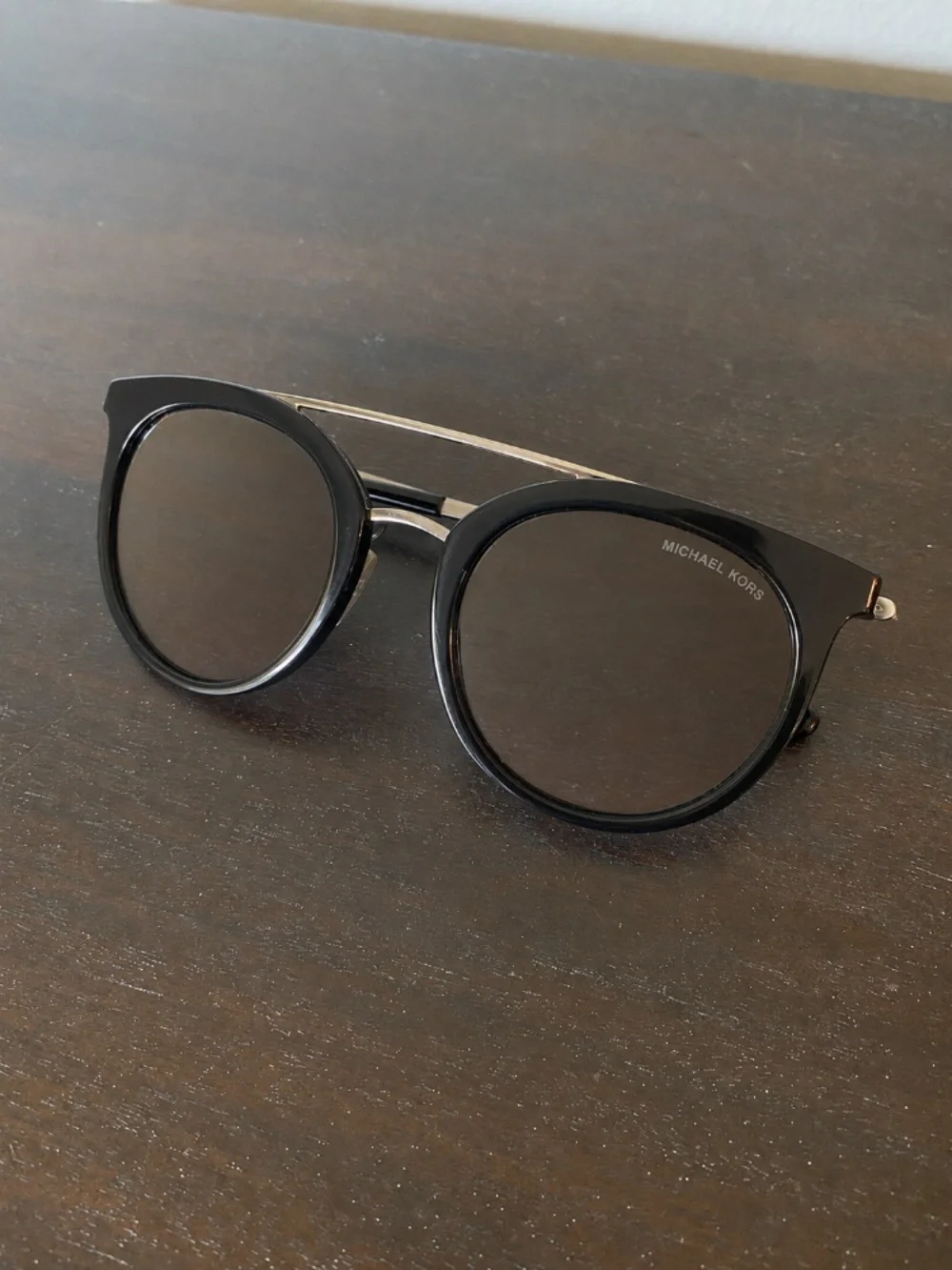 Michael Kors Ila MK2056 32716G Aviator Black Mirror Sunglasses Double Bridge